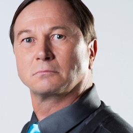 PIOTR CYRWUS