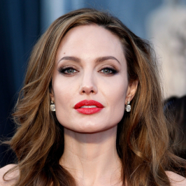 ANGELINA JOLIE