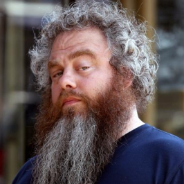 PATRICK ROTHFUSS